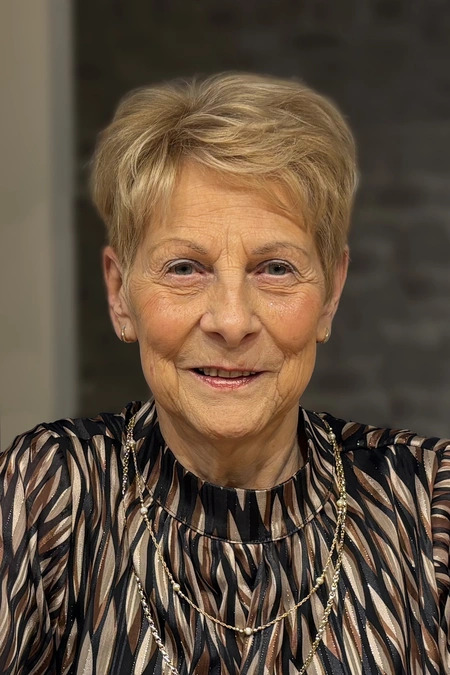 Liliane VAN VOSSEL